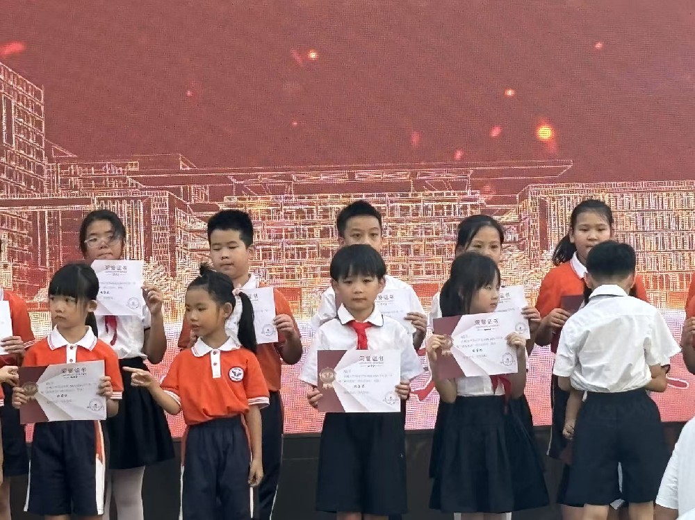 🌟新学期，新喜报🌟🏅恭喜我们班在本次校级“最美教室”比赛中斩获特等奖！